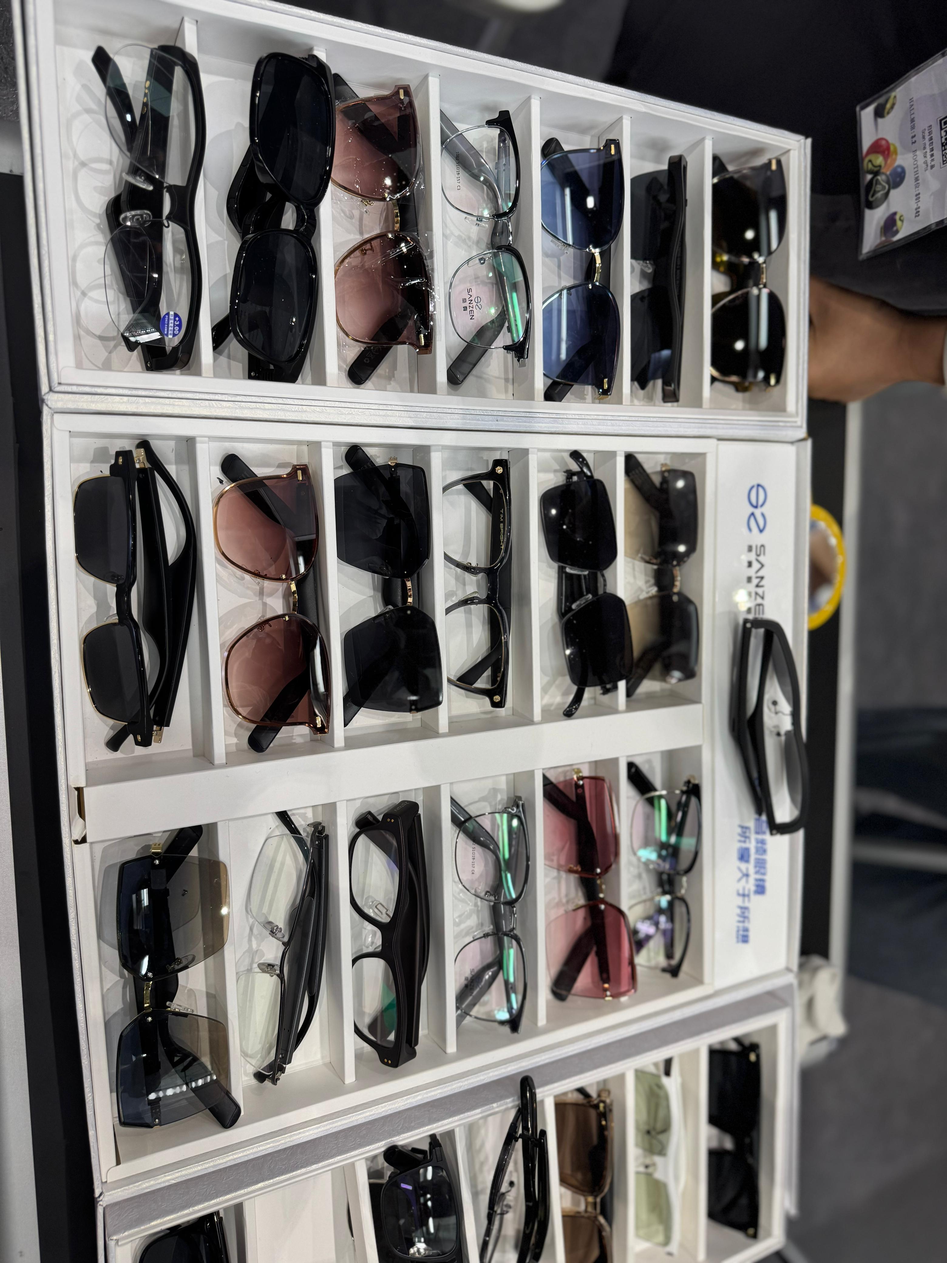 Smart очки для геймеров с доставкой из Китая в Россию