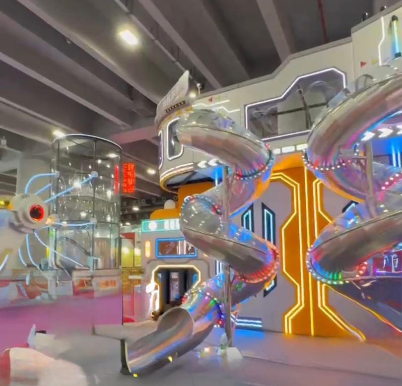 Игровые комнаты в ТЦ развлекательные комплексы с доставкой из Китая с ПЭК Гуанчжоу.