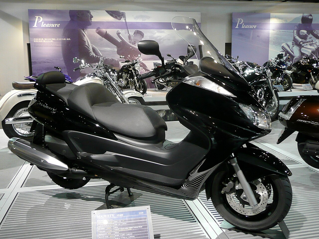 Мопед Yamaha Majesty 400 доставка из Китая с ПЭК Гуанчжоу.