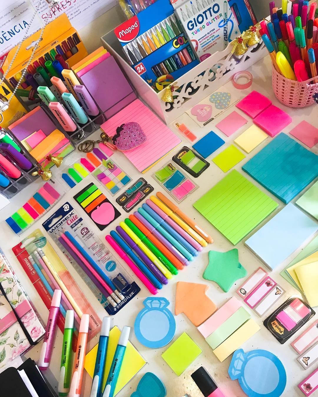 Доставка из Китая оптом канцелярских принадлежностей для школы через ПЭК Гуанчжоу