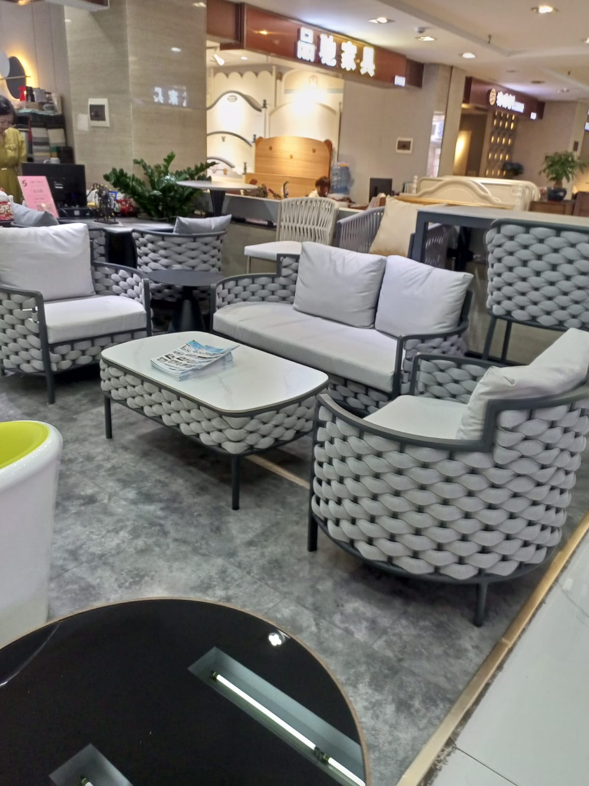 Фошань-мебельный мир!Организуем тур с проживанием и сопровождением.Поможем найти  купить и доставить в Россию мебель вашей мечты 