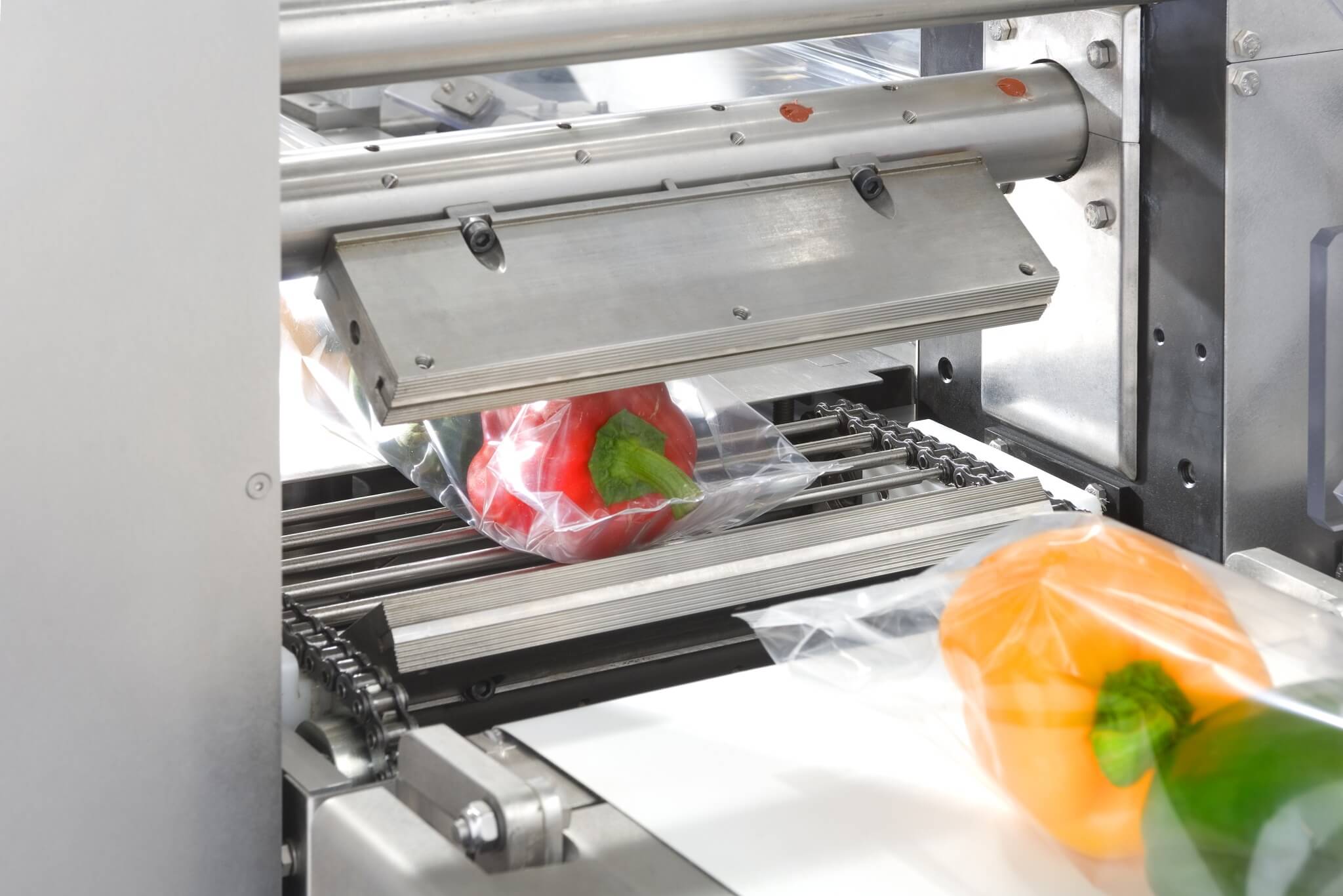 Пищевое упаковочное оборудование из Китая поставка с ПЭК Гуанчжоу в Россию